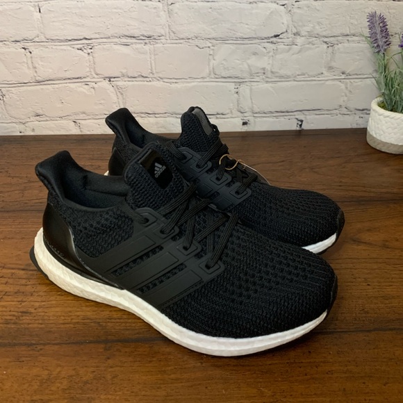 adidas ULTRABOOST 4.0 DNA Core Black - Picture 8 of 10